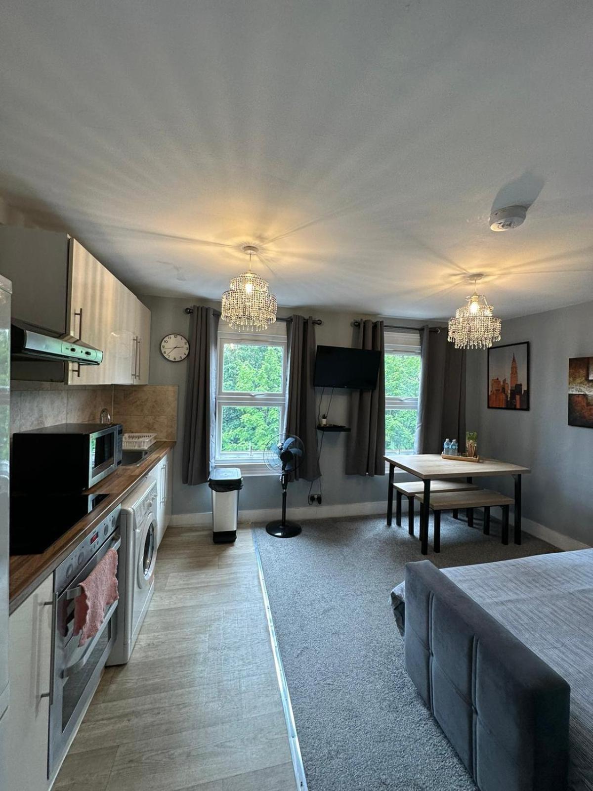 Cosy 2 Bedrooms Apartment London Ngoại thất bức ảnh